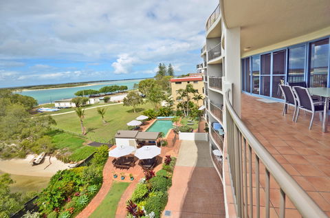 Sails Resort On Golden Beach - Maitland Accommodation 1