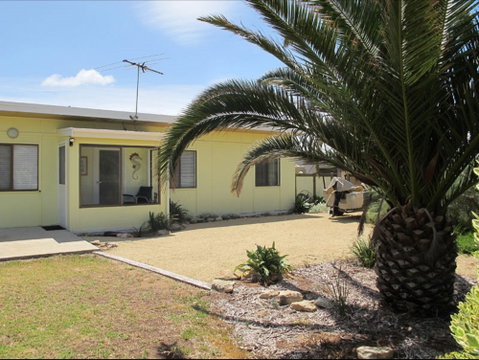 Seahorse Beach Shack - Maitland Accommodation 0