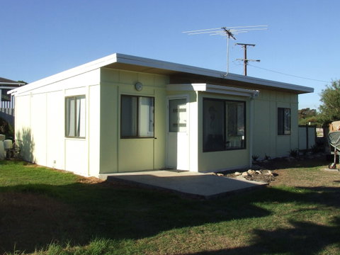 Seahorse Beach Shack - Maitland Accommodation 2