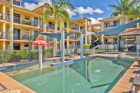 South Pacific Apartments - Maitland Accommodation 1