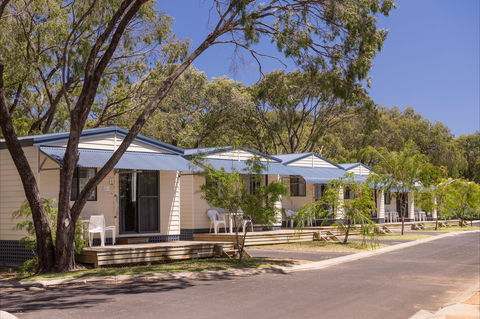 Amblin Holiday Park - Maitland Accommodation 1