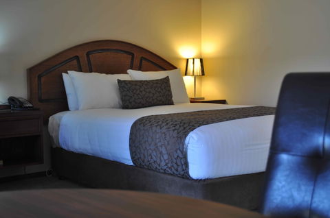 Bell Tower Inn - Maitland Accommodation 2