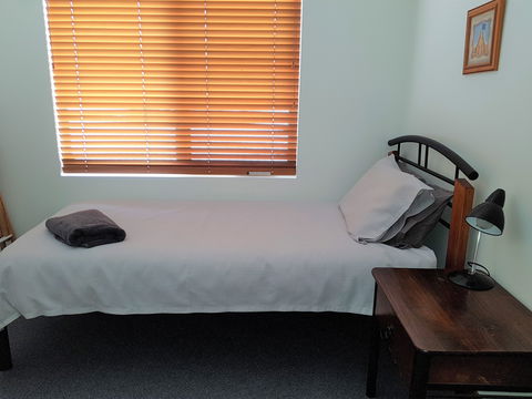 Blue Manna Waters - Apartment B - Maitland Accommodation 2