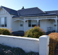 Calgary Accommodation  Killara Accommodation - Maitland Accommodation