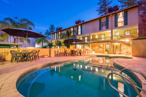 Cottesloe Beach Chalets - Maitland Accommodation 0