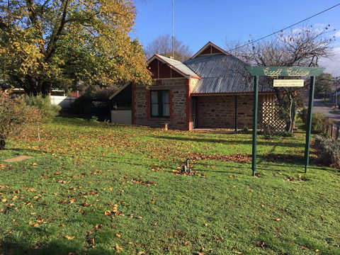 Croll Cottage - Maitland Accommodation 0