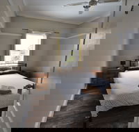 Family Hotel Cootamundra - Maitland Accommodation