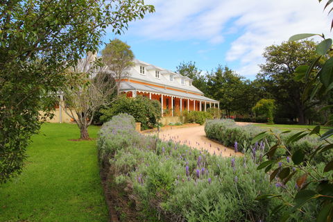 Fitzroy Inn Historic Retreat - Mittagong - Maitland Accommodation 0