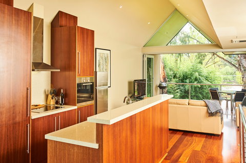 No. 6 Luxury Private Haven - Maitland Accommodation 2