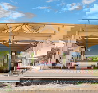 Pebble Point - Maitland Accommodation