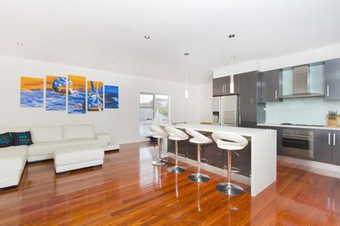Shellharbour Seabird - Maitland Accommodation 1