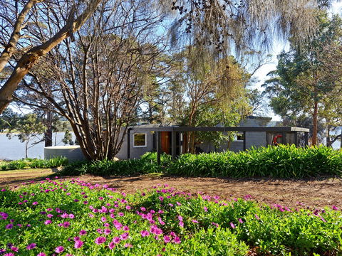 Taylors Bay Cottage - Maitland Accommodation 0