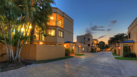 The Grange Resort Hervey Bay - Maitland Accommodation 1