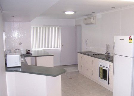 Alexandra Lodge Bundaberg - Maitland Accommodation 3