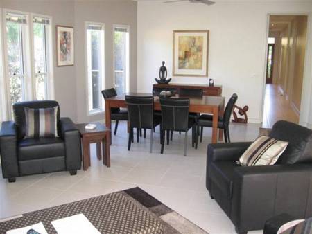 Abalina Cottages - Maitland Accommodation 1