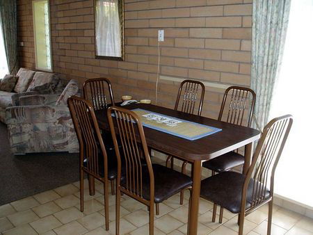 Aaden Holiday Apartments - Maitland Accommodation 2