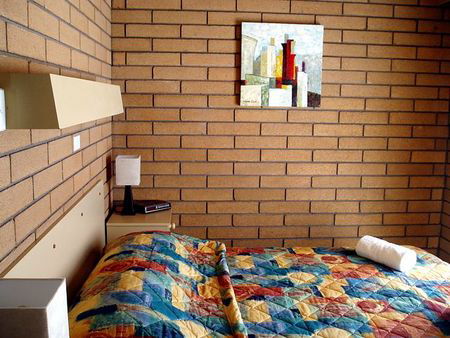 Aaden Holiday Apartments - Maitland Accommodation 3