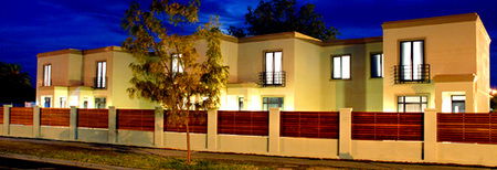 May Park Executive Apartments - Maitland Accommodation 3