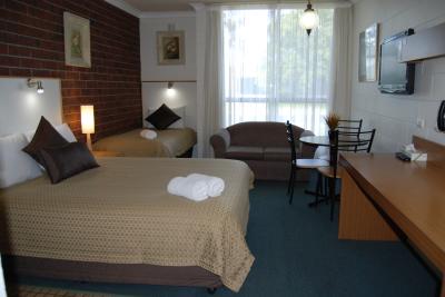 City Gardens Motel Traralgon - Maitland Accommodation 3