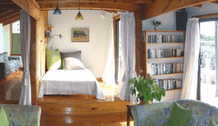 Aurora Beach Cottage - Maitland Accommodation 2
