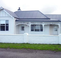 Calgary House  Cottage Accommodation - Maitland Accommodation