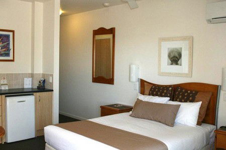 Yamba Beach Motel - Maitland Accommodation 0