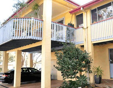 Surfside Retreat - Maitland Accommodation 0