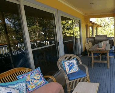Surfside Retreat - Maitland Accommodation 1