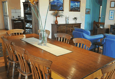 Surfside Retreat - Maitland Accommodation 3