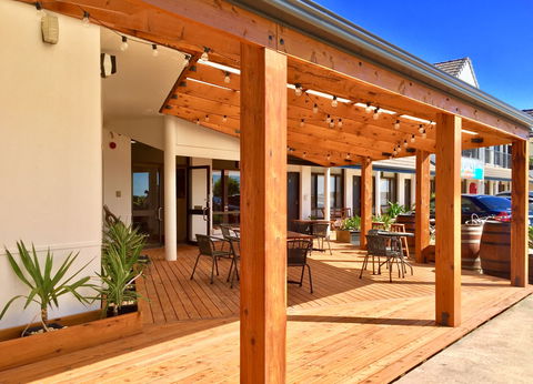 COAST Motel And Apartments - Maitland Accommodation 3