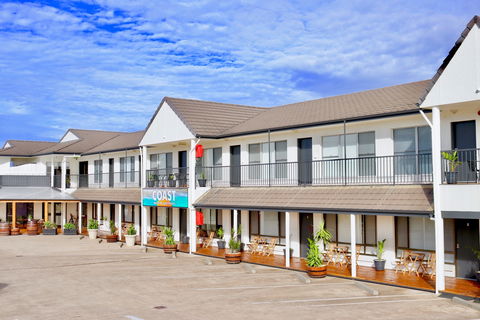 COAST Motel And Apartments - Maitland Accommodation 9