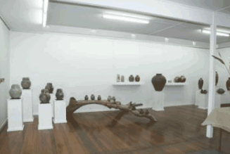 Circle Gallery - Maitland Accommodation 3