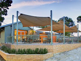 Partalunga Vineyard - Maitland Accommodation 0