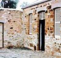 Police Lockup And Stables - Maitland Accommodation