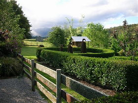 Wychwood Garden & Nursery - Maitland Accommodation 0