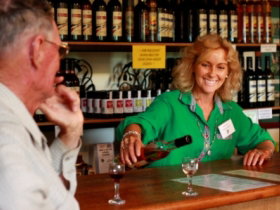 Riversands Vineyards - Maitland Accommodation 0