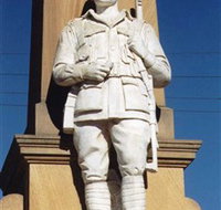 Beaudesert War Memorial - Maitland Accommodation