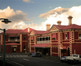 Historic Walk Through Mort Estate - Maitland Accommodation 0