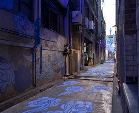 In Between Two Worlds - Maitland Accommodation 0