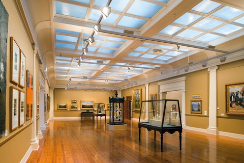 Geelong Gallery - Maitland Accommodation 2