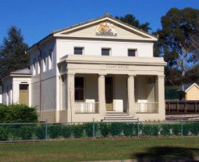 Berry Courthouse - Maitland Accommodation 0