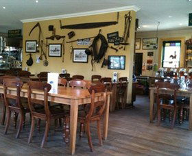 The Beekeepers Inn - Maitland Accommodation 0