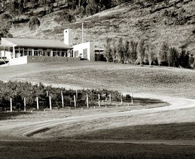 Logan Wines - Maitland Accommodation 2