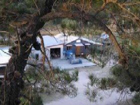 Pyramids Road Wines - Maitland Accommodation 0