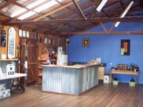 Pyramids Road Wines - Maitland Accommodation 1