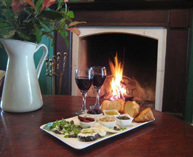 Ambermere Inn - EST 1845 - Maitland Accommodation 0