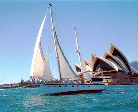A Luxury Yacht On Sydney Harbour - Maitland Accommodation 1