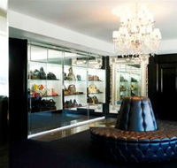 Cosmopolitan Shoes - Maitland Accommodation