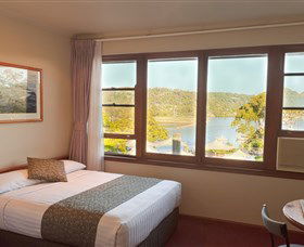 Newport Arms Hotel - Maitland Accommodation 3