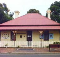 Dredges Cottage - Maitland Accommodation